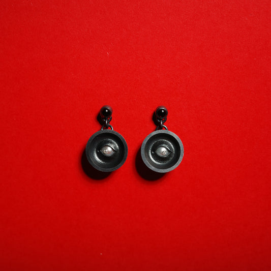 ROLLED-BACK EYE EARRINGS