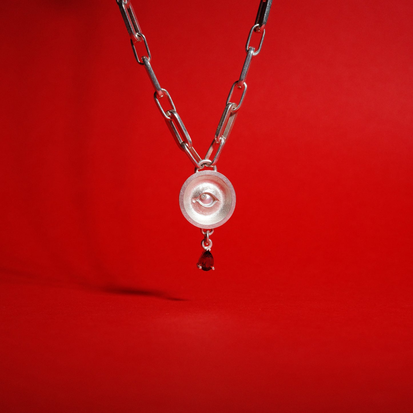 ROLLED-BACK EYE NECKLACE